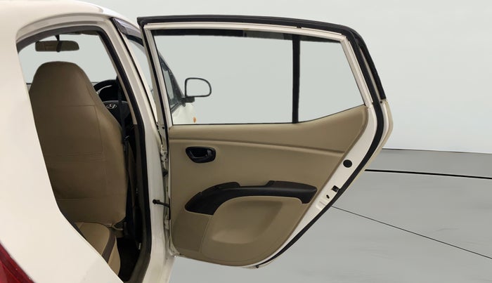 2014 Hyundai i10 MAGNA 1.1, CNG, Manual, 27,578 km, RHS Rear Door