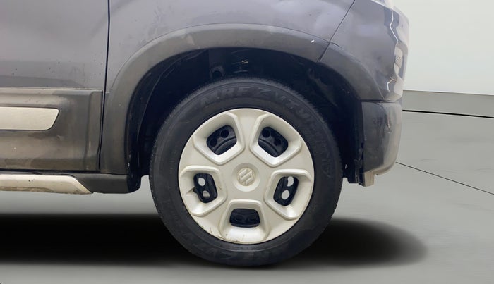 2020 Maruti S PRESSO VXI PLUS AMT, Petrol, Automatic, 60,339 km, Right Front Wheel