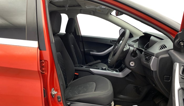 2022 Tata NEXON XMA SUNROOF PETROL, Petrol, Automatic, 37,447 km, Right Side Front Door Cabin