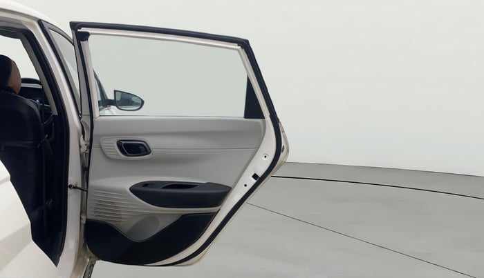 2023 Hyundai NEW I20 SPORTZ 1.2 MT, Petrol, Manual, 26,357 km, RHS Rear Door