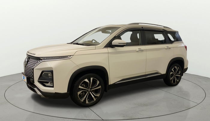 2023 MG HECTOR PLUS SAVVY PRO 1.5 TURBO CVT 7 STR, Petrol, Automatic, 59,794 km, Left Front Diagonal