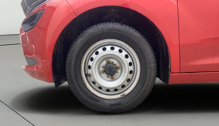 2021 Tata ALTROZ XE PETROL, Petrol, Manual, 23,294 km, Left Front Wheel