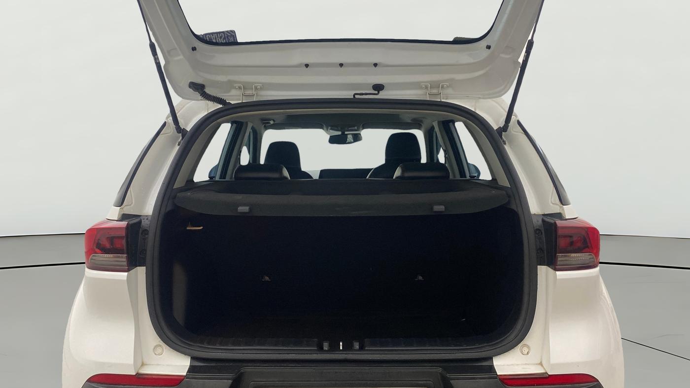 2022 KIA SONET GTX PLUS 1.5, Diesel, Manual, 1,19,285 km, Boot Open Zoomed View