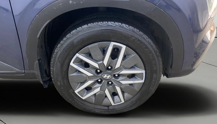 2021 Hyundai VENUE SX 1.5 CRDI, Diesel, Manual, 1,15,100 km, Right Front Wheel