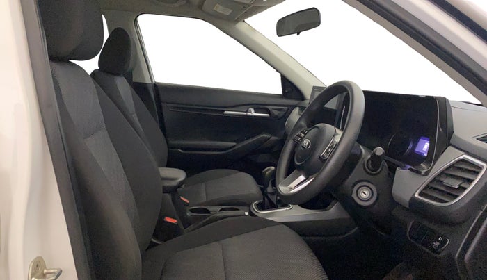 2021 KIA SELTOS HTE 1.5 DIESEL, Diesel, Manual, 31,442 km, Right Side Front Door Cabin