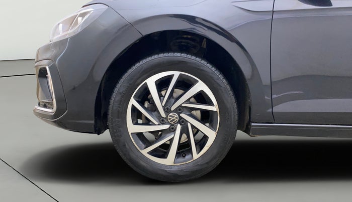 2024 Volkswagen VIRTUS TOPLINE TSI 1.0 AT, Petrol, Automatic, 25,122 km, Left Front Wheel