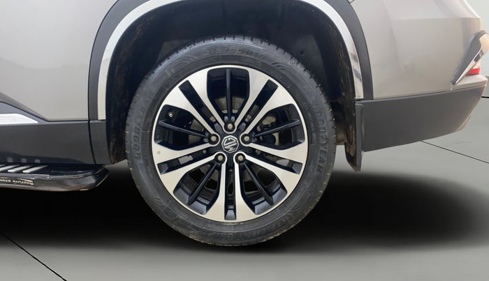 2021 MG HECTOR PLUS SELECT 2.0 DIESEL TURBO MT 7-STR, Diesel, Manual, 41,746 km, Left Rear Wheel