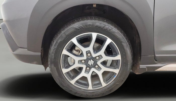 2022 Maruti XL6 ALPHA MT, Petrol, Manual, 35,183 km, Left Front Wheel