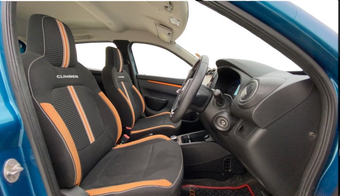 2021 Renault Kwid CLIMBER 1.0 AMT (O), Petrol, Automatic, 13,513 km, Right Side Front Door Cabin