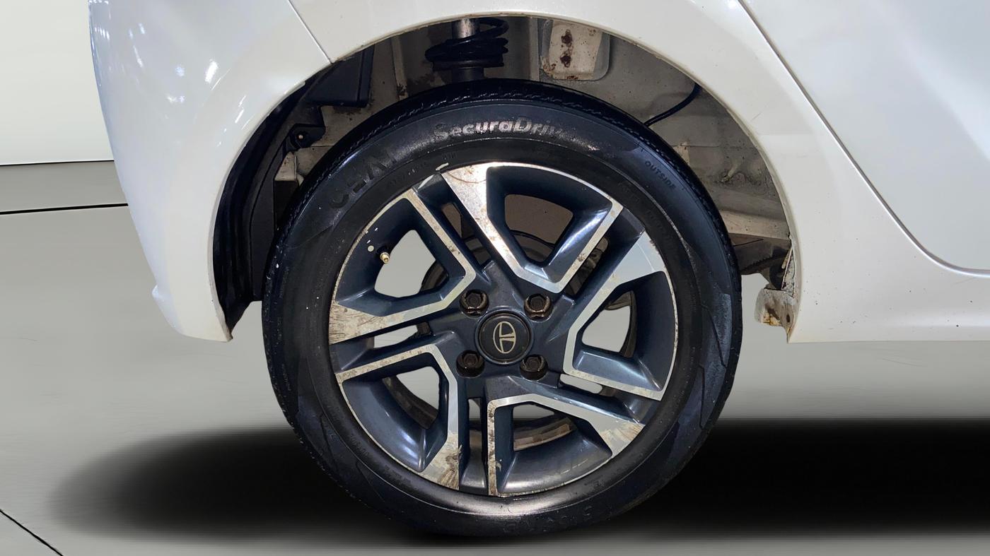 2020 Tata Tiago XZ PLUS PETROL, Petrol, Manual, 86,096 km, Right Rear Wheel