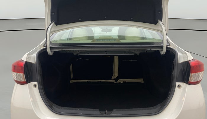 2018 Toyota YARIS G CVT, Petrol, Automatic, 65,700 km, Boot Open Zoomed View