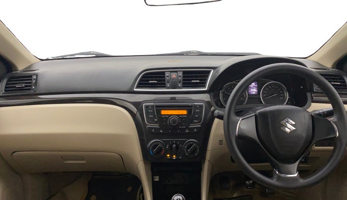 2016 Maruti Ciaz VXI (O), Petrol, Manual, 75,488 km, Dashboard