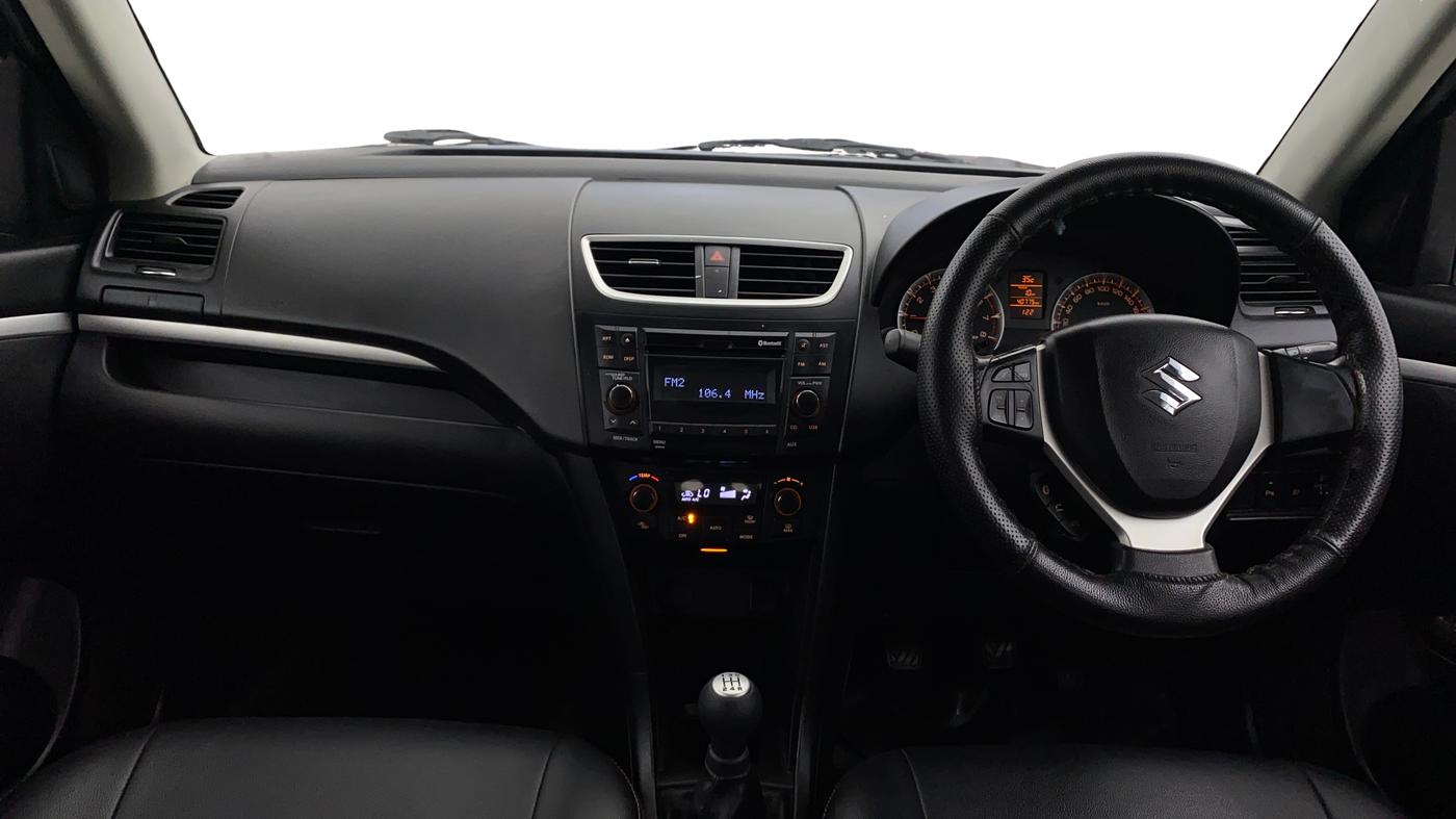 2017 Maruti Swift ZXI, Petrol, Manual, 40,771 km, Dashboard