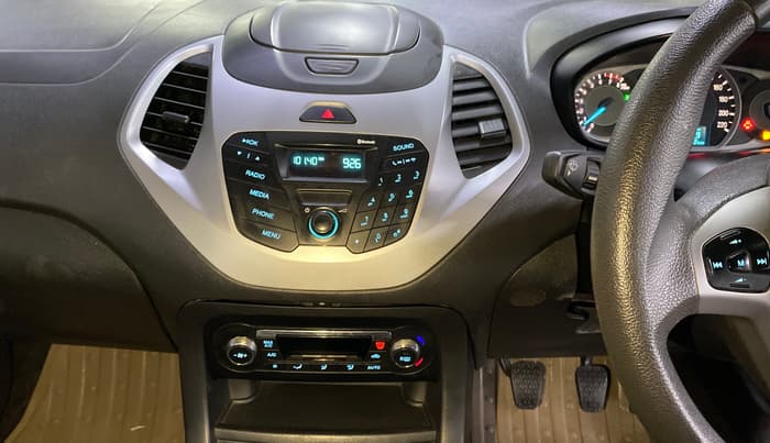 2017 Ford New Figo TITANIUM 1.2 PETROL MT, Petrol, Manual, 34,711 km, Air Conditioner