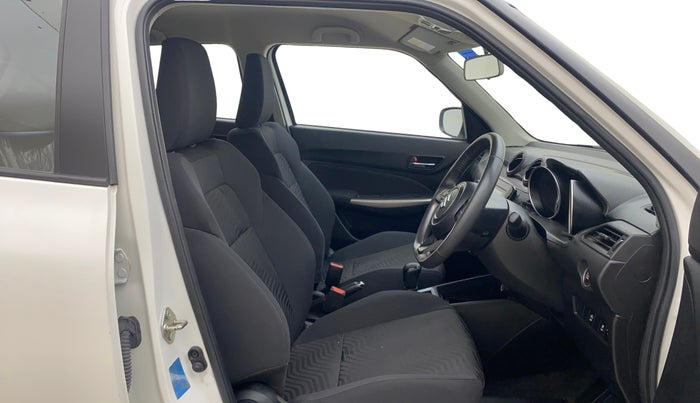 2022 Maruti Swift ZXI AMT, Petrol, Automatic, 17,346 km, Right Side Front Door Cabin