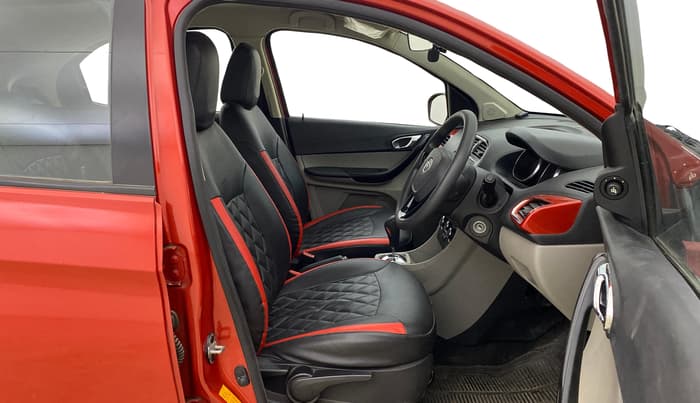 2018 Tata Tiago XZA PETROL, Petrol, Automatic, 27,986 km, Right Side Front Door Cabin
