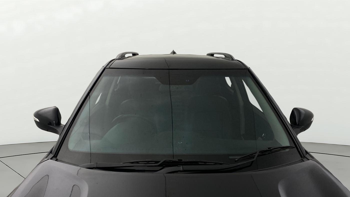 2019 Mahindra XUV300 W8 (O) 1.2 PETROL, Petrol, Manual, 82,849 km, Front Windshield