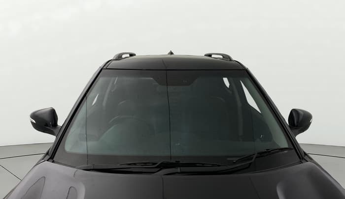 2019 Mahindra XUV300 W8 (O) 1.2 PETROL, Petrol, Manual, 82,849 km, Front Windshield