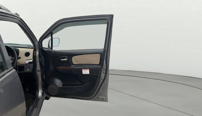 2017 Maruti Wagon R 1.0 LXI CNG, CNG, Manual, 71,059 km, RHS Front Door