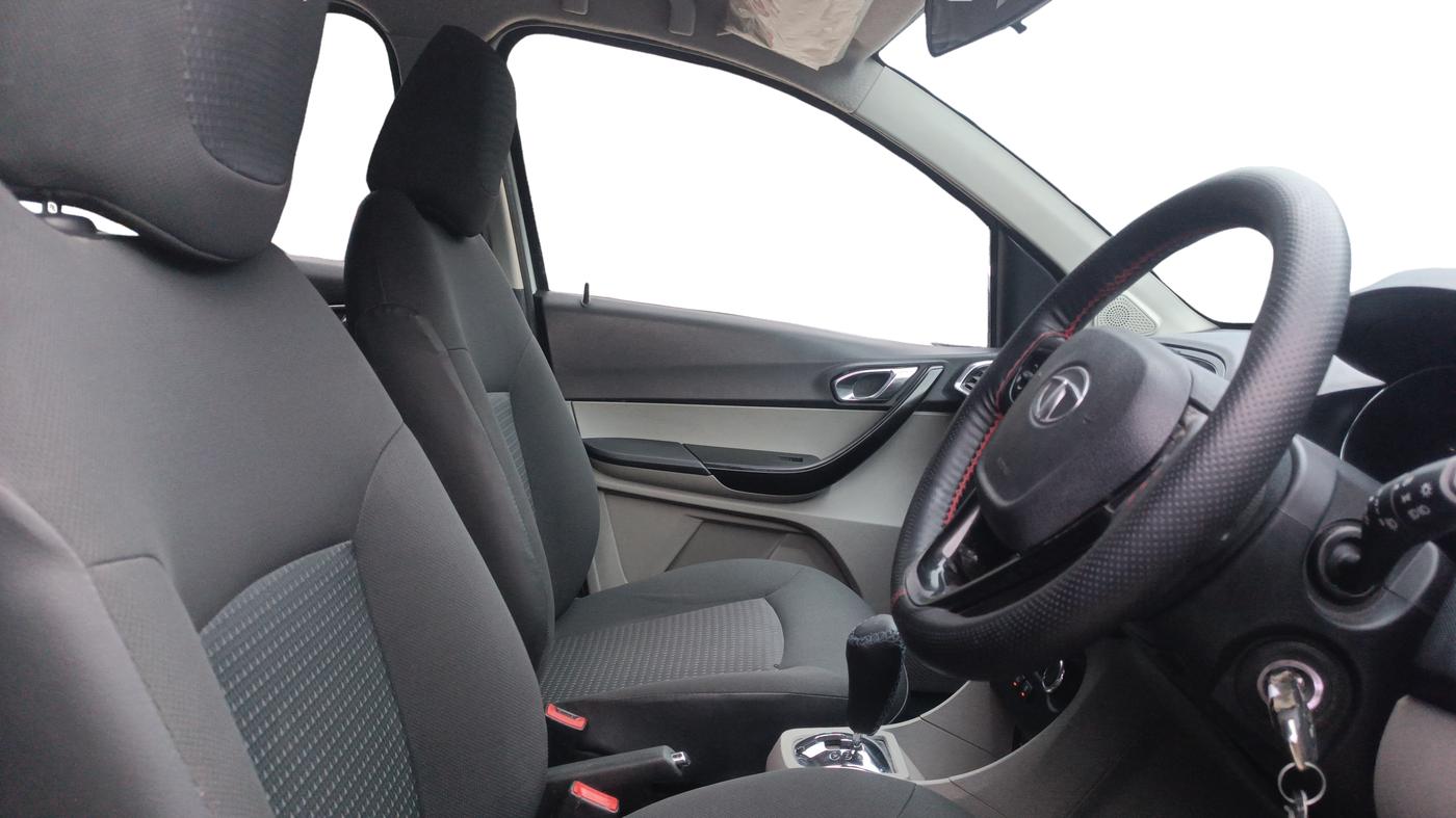 2019 Tata Tiago XZA PETROL, Petrol, Automatic, 31,033 km, Right Side Front Door Cabin