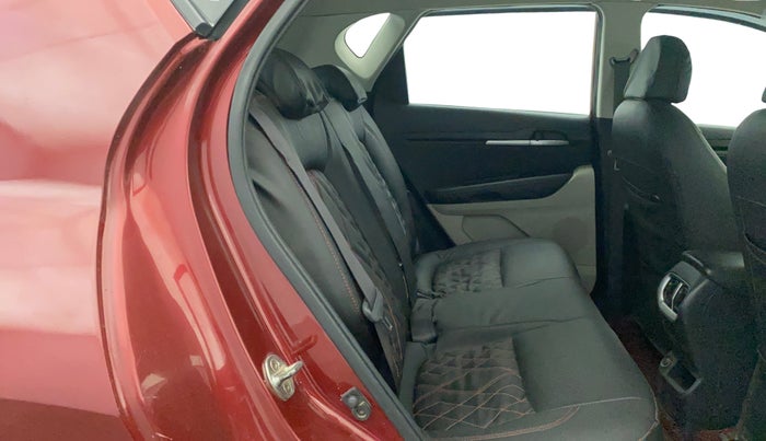 2020 KIA SONET HTX 1.0 IMT, Petrol, Manual, 17,607 km, Third Seat Row ( optional )