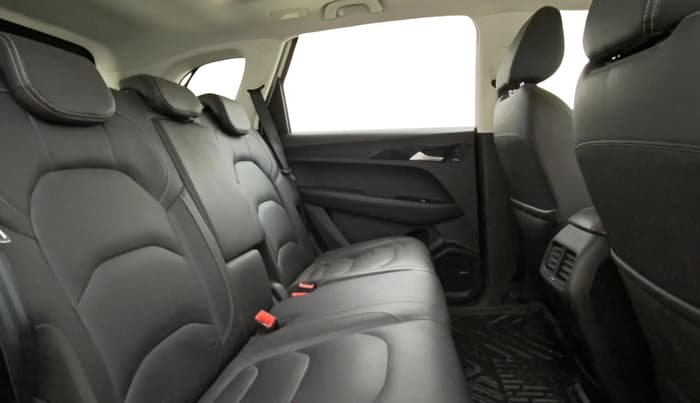 2020 MG HECTOR SHARP 1.5 DCT PETROL, Petrol, Automatic, 47,007 km, Right Side Rear Door Cabin