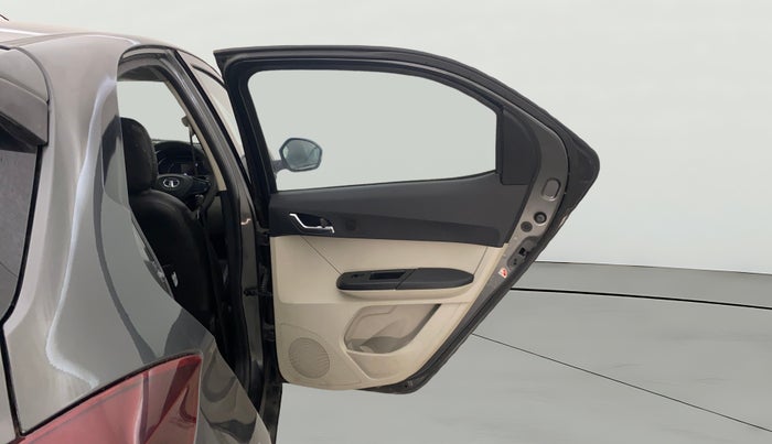 2022 Tata Tiago XZ PLUS CNG, CNG, Manual, 27,657 km, RHS Rear Door