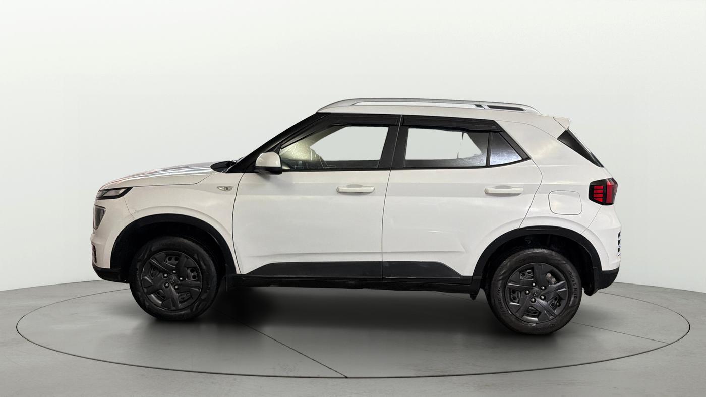 2023 Hyundai VENUE S 1.2, Petrol, Manual, 49,766 km, Left Side
