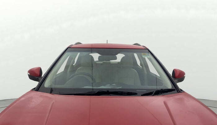 2021 Mahindra XUV300 W8 (O) 1.5 DIESEL AMT, Diesel, Automatic, 74,395 km, Front Windshield