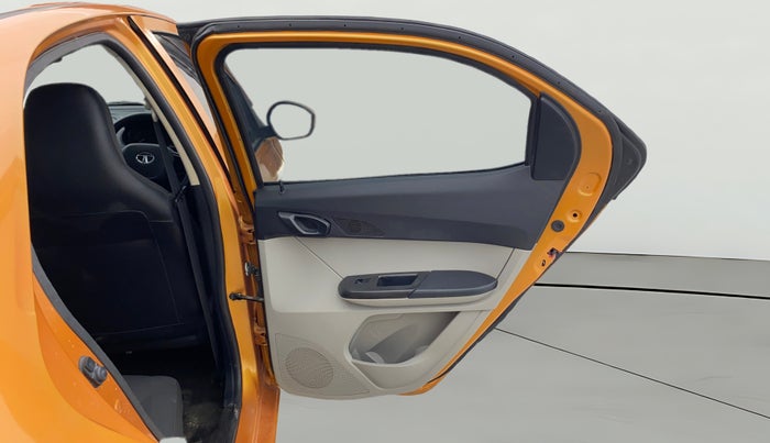 2018 Tata Tiago XT PETROL, Petrol, Manual, 11,918 km, RHS Rear Door