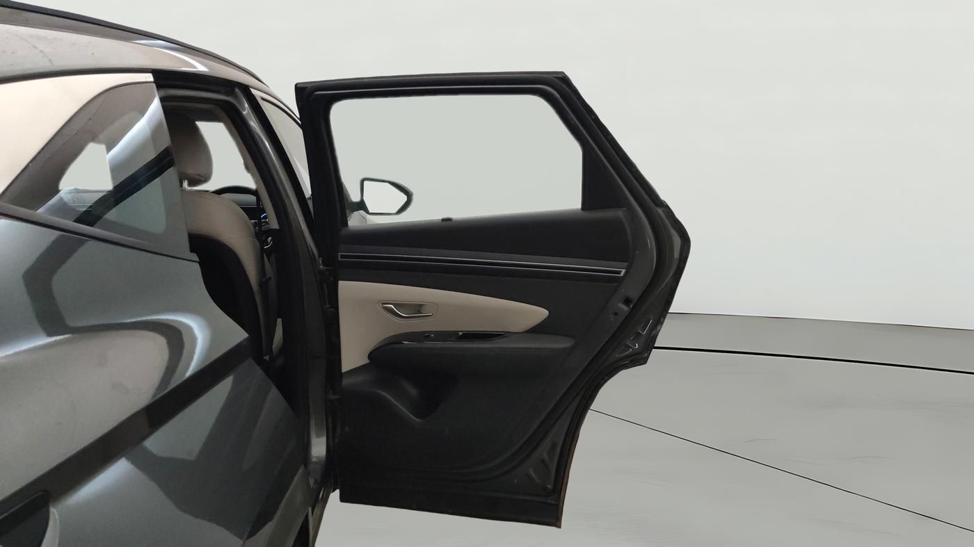 2024 Hyundai Tucson SIGNATURE 2.0 AT PETROL, Petrol, Automatic, 31,495 km, RHS Rear Door