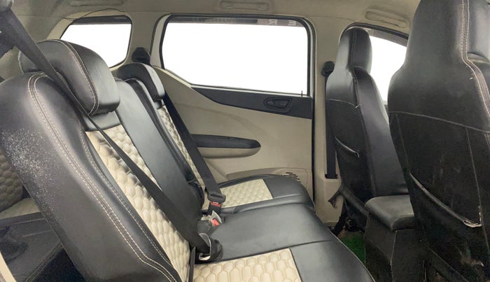 2022 Renault TRIBER RXL MT, Petrol, Manual, 51,342 km, Right Side Rear Door Cabin