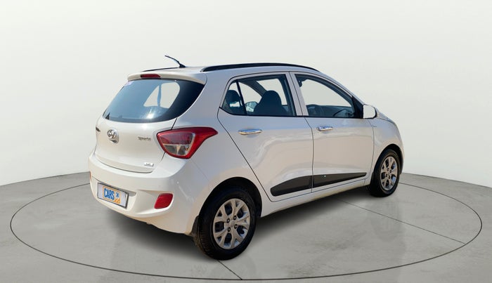 2015 Hyundai Grand i10 SPORTZ 1.2 KAPPA VTVT, Petrol, Manual, 38,403 km, Right Back Diagonal