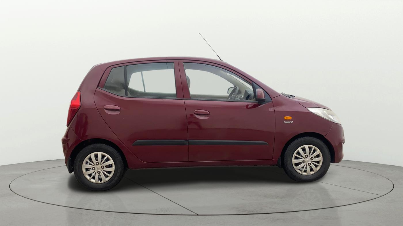 2015 Hyundai i10 SPORTZ 1.1, Petrol, Manual, 50,075 km, Right Side View