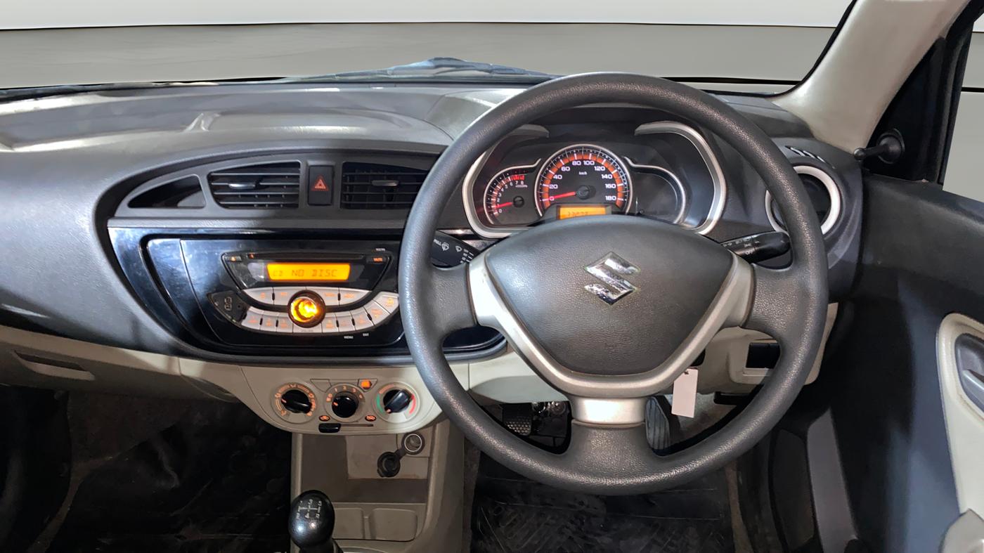 2015 Maruti Alto K10 VXI, Petrol, Manual, 77,254 km, Steering Wheel Close Up