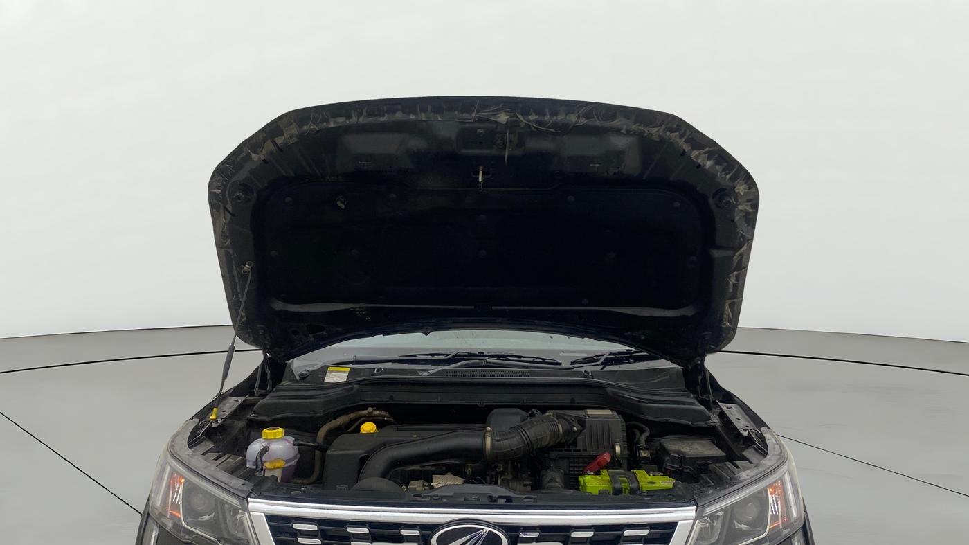 2020 Mahindra XUV300 W8 1.5 DIESEL, Diesel, Manual, 93,468 km, Open Bonet