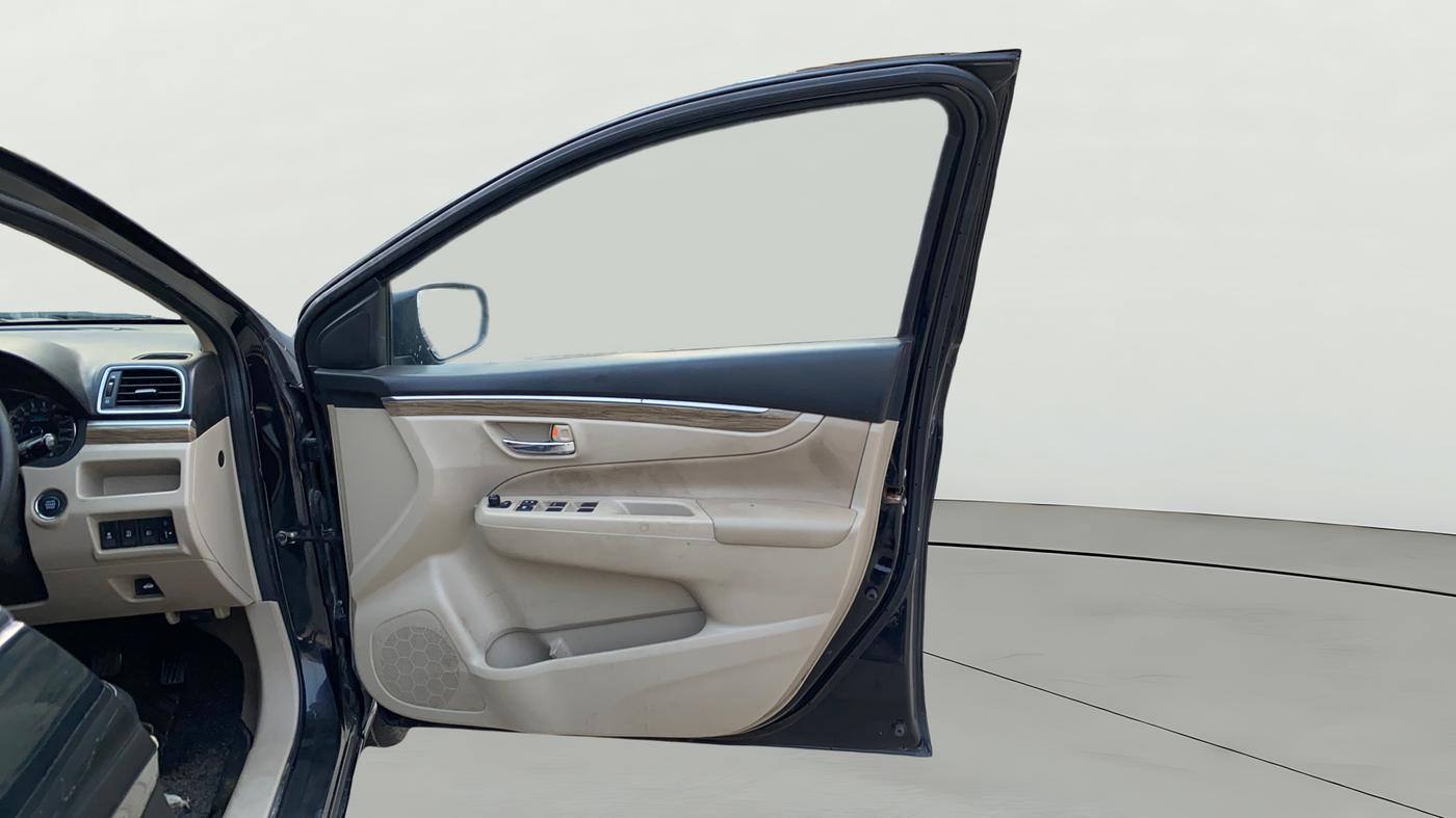 2023 Maruti Ciaz ZETA 1.5 SHVS MT PETROL, Petrol, Manual, 99,239 km, RHS Front Door