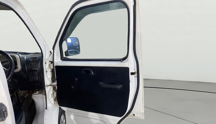 2019 Maruti Eeco 5 STR WITH A/C+HTR, Petrol, Manual, 26,591 km, RHS Front Door