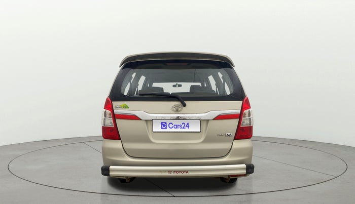 2015 Toyota Innova 2.5 VX 8 STR, Diesel, Manual, 73,050 km, Back/Rear