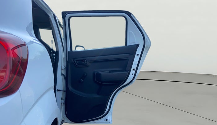 2022 Maruti S PRESSO VXI (O), Petrol, Manual, 11,244 km, RHS Rear Door