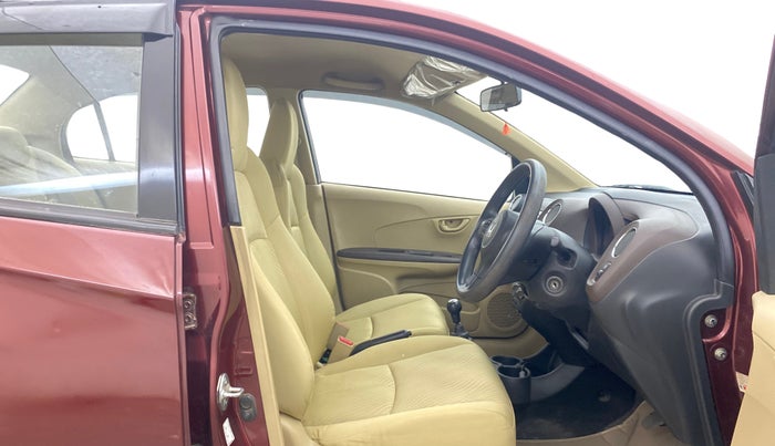 2013 Honda Amaze 1.5L I-DTEC S, Diesel, Manual, 71,419 km, Right Side Front Door Cabin