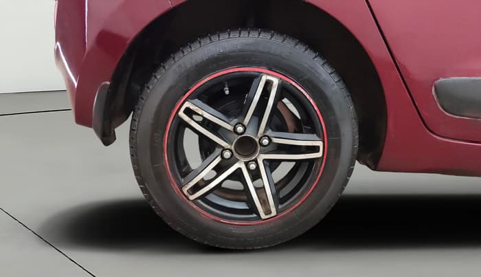2016 Hyundai Grand i10 MAGNA AT 1.2 KAPPA VTVT, Petrol, Automatic, 49,069 km, Right Rear Wheel