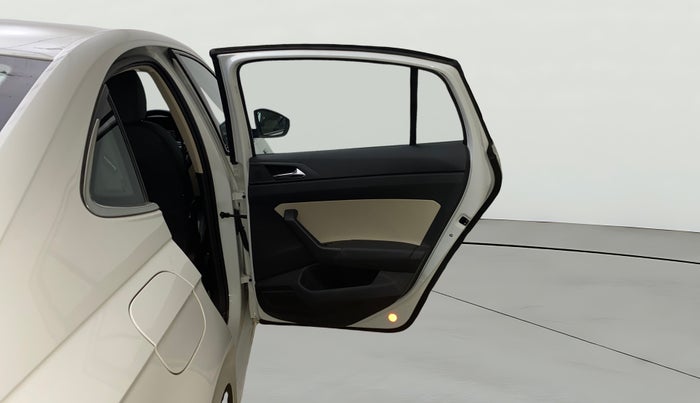 2022 Skoda SLAVIA STYLE 1.0L TSI MT, Petrol, Manual, 46,726 km, RHS Rear Door