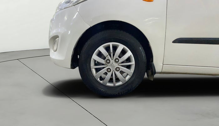 2016 Hyundai i10 SPORTZ 1.1, Petrol, Manual, 63,077 km, Left Front Wheel