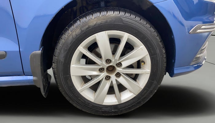 2016 Volkswagen Ameo HIGHLINE1.2L, Petrol, Manual, 24,916 km, Right Front Wheel