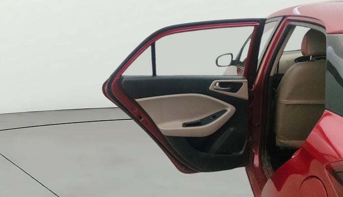 2020 Hyundai Elite i20 MAGNA PLUS 1.2, Petrol, Manual, 1,18,689 km, LHS Rear Door