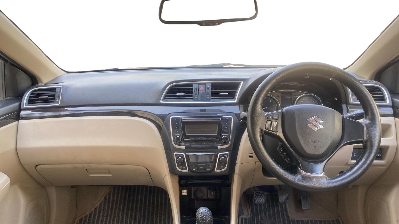 2015 Maruti Ciaz ZDI SHVS, Diesel, Manual, 66,228 km, Dashboard