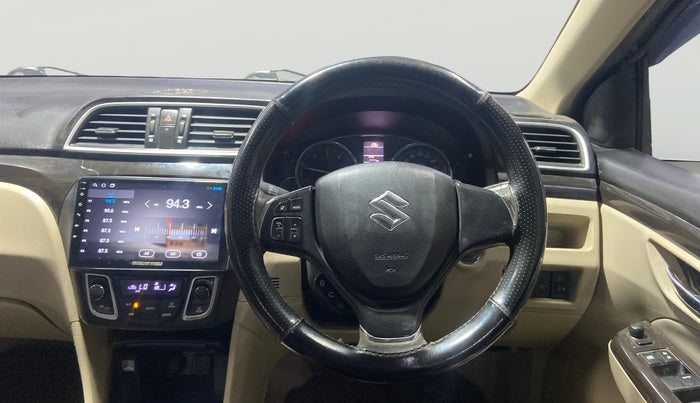2017 Maruti Ciaz ZDI SHVS, Diesel, Manual, 64,319 km, Steering Wheel Close Up