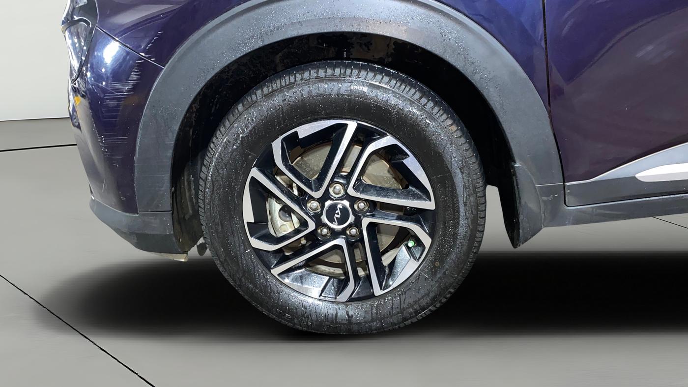 2022 KIA CARENS LUXURY PLUS 1.5 DIESEL AT 7 STR, Diesel, Automatic, 74,424 km, Left Front Wheel