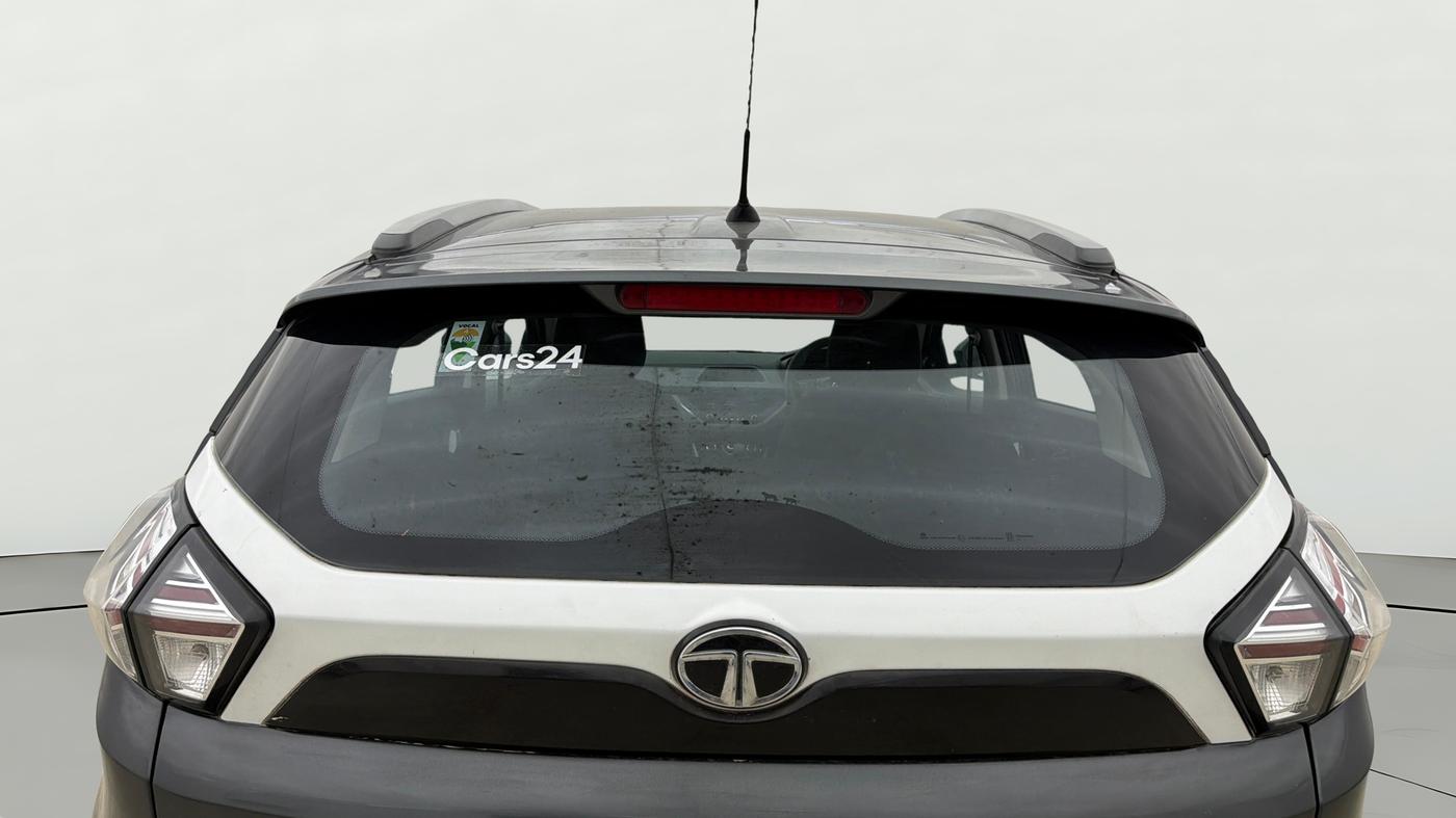 2021 Tata NEXON XMA SUNROOF PETROL, Petrol, Automatic, 47,937 km, Rear Windshield